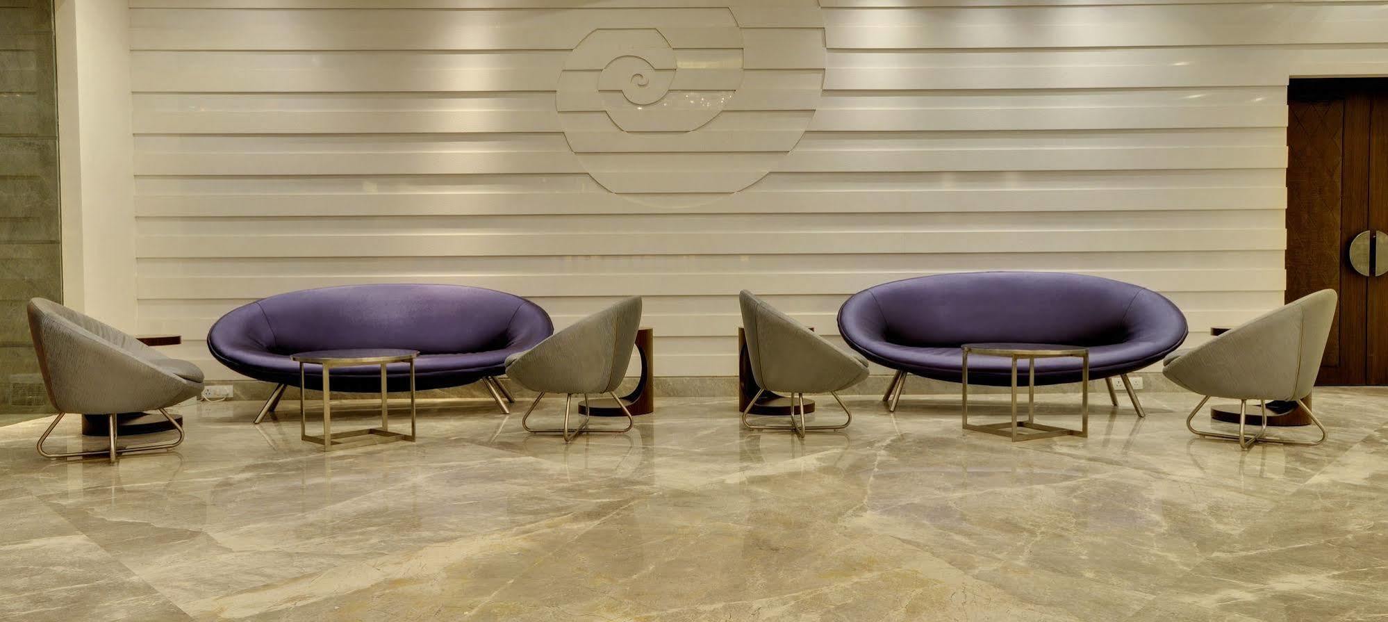 Hotel Platinum Rajkot Ngoại thất bức ảnh