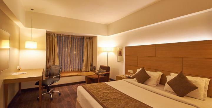 Hotel Platinum Rajkot Ngoại thất bức ảnh